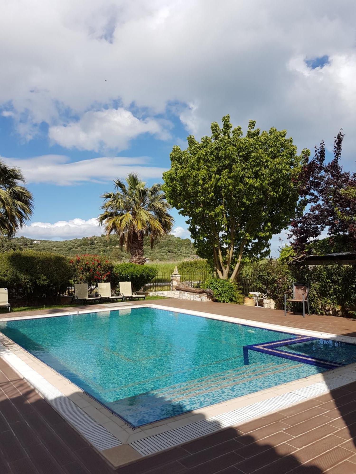 Castello Bellos Villas & Apartments Keri Exterior photo