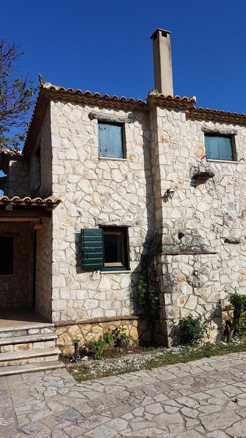 Castello Bellos Villas & Apartments Keri Exterior photo