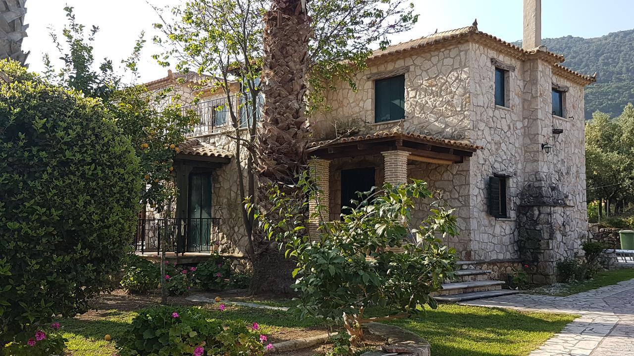 Castello Bellos Villas & Apartments Keri Exterior photo