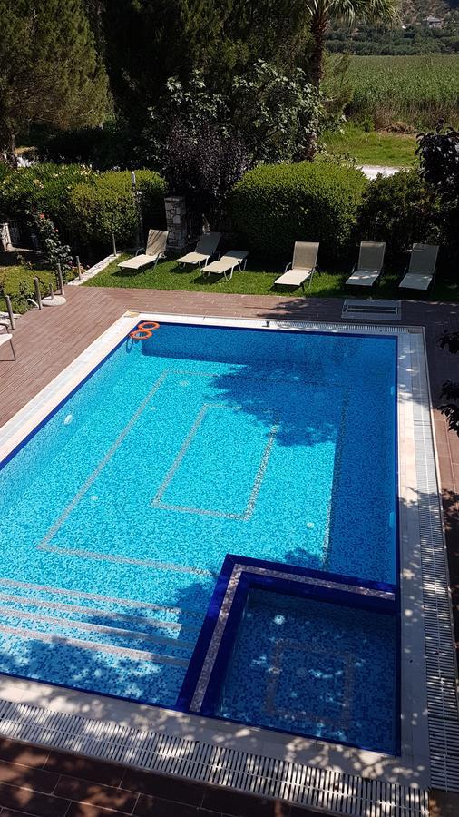 Castello Bellos Villas & Apartments Keri Exterior photo
